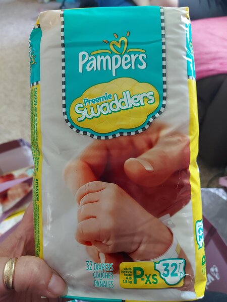 Micro preemie pampers