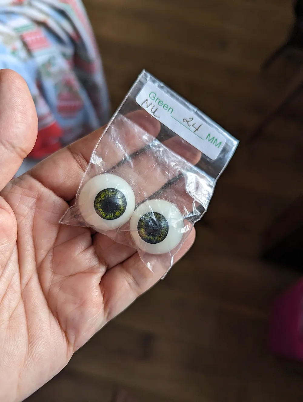Acrilic & oval glass eyes 3 Acrilic & oval glass eyes