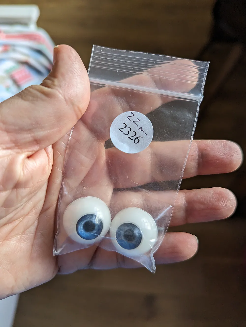 Acrilic & oval glass eyes 5 Acrilic & oval glass eyes