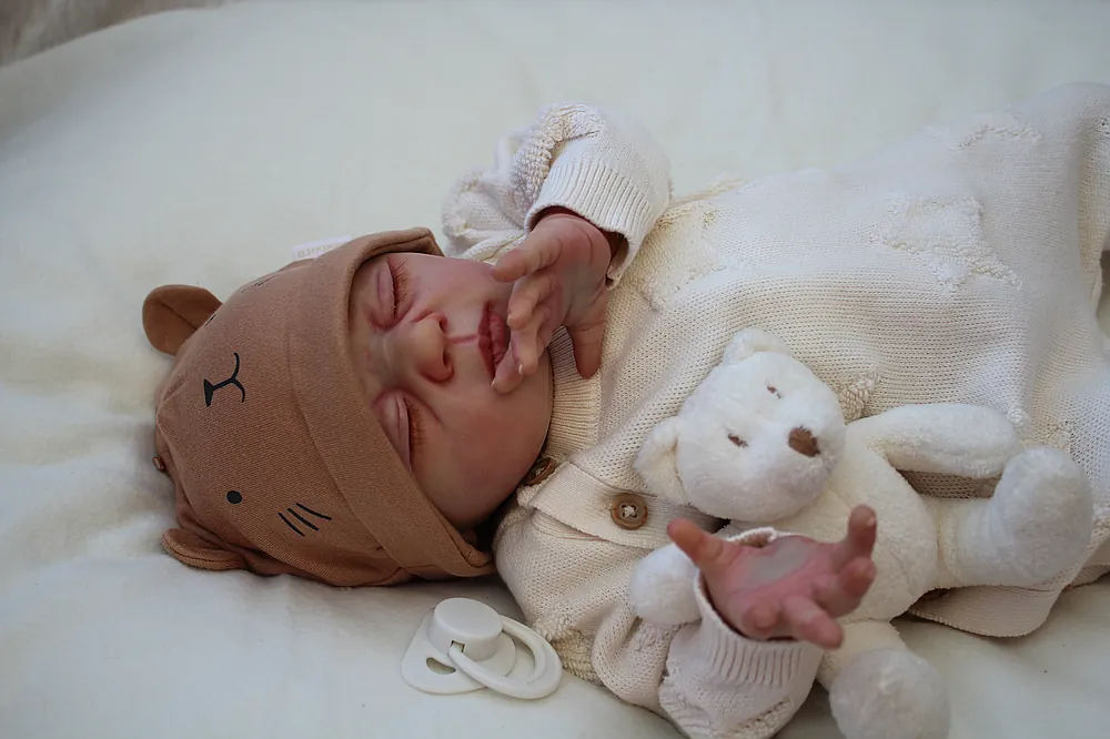 Lullaby Lewis