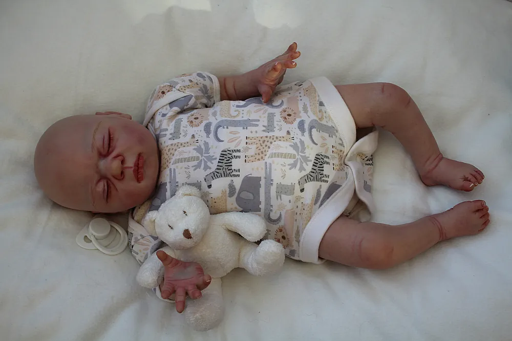 Lullaby Lewis