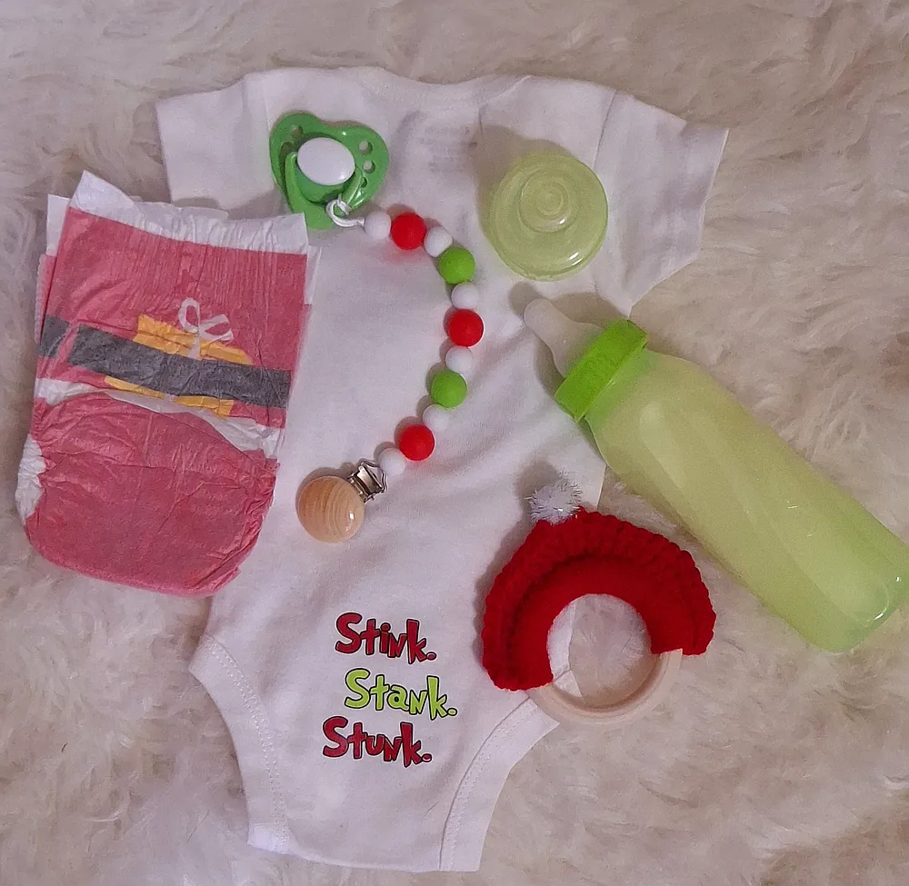Merry Little Grinchmas 0-3mos 6pc set