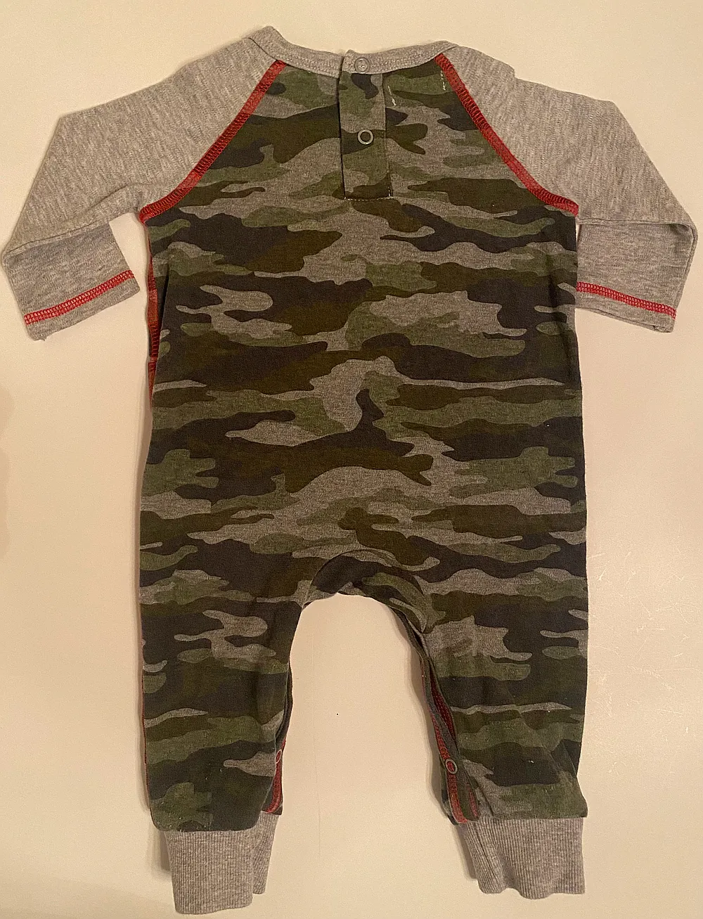 Camo Christmas 1pc. 3 Camo Christmas 1pc.